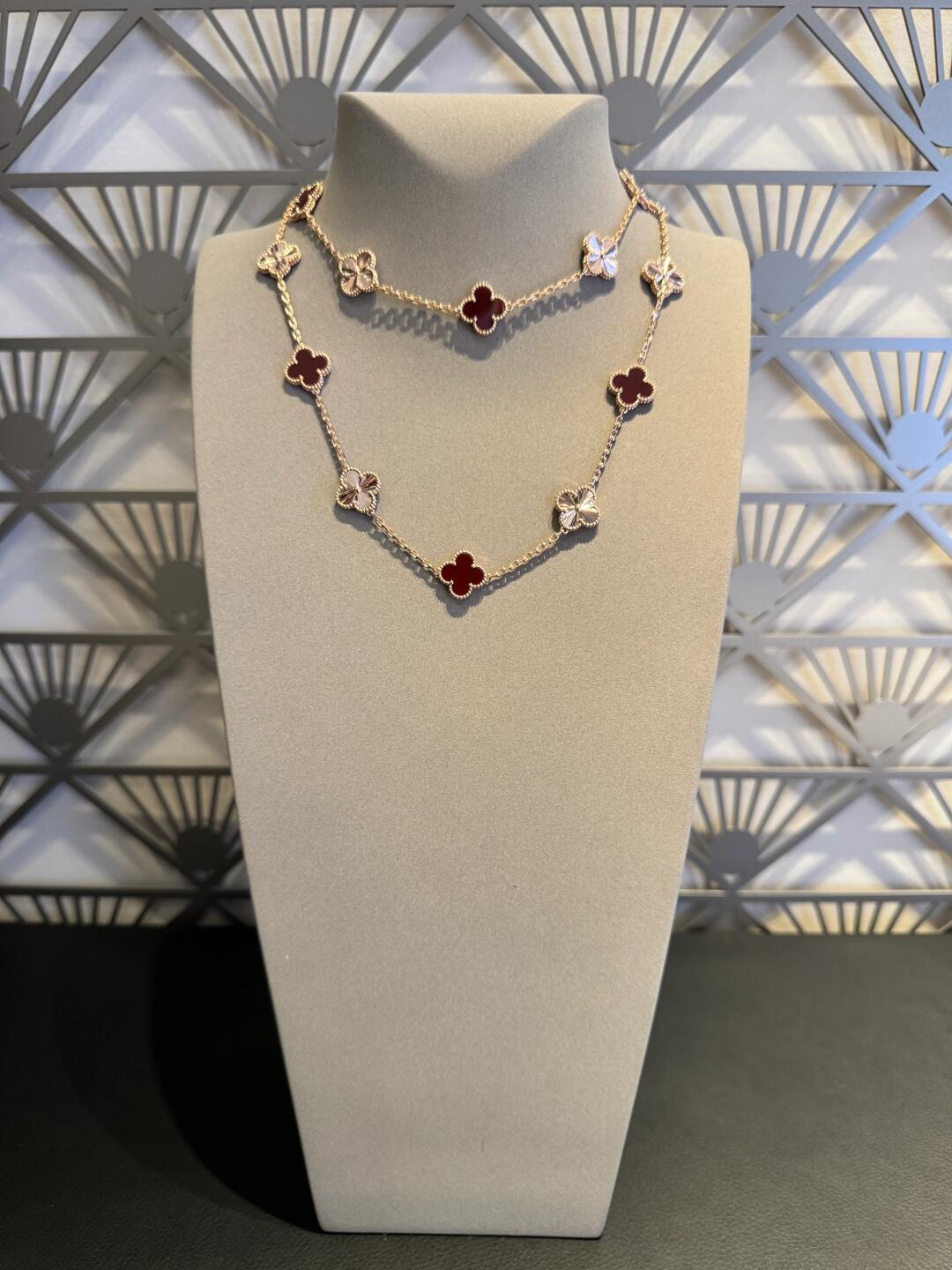 [Aurelle Style]CLOVER 20 MOTIFS LASER CARNELIAN NECKLACE