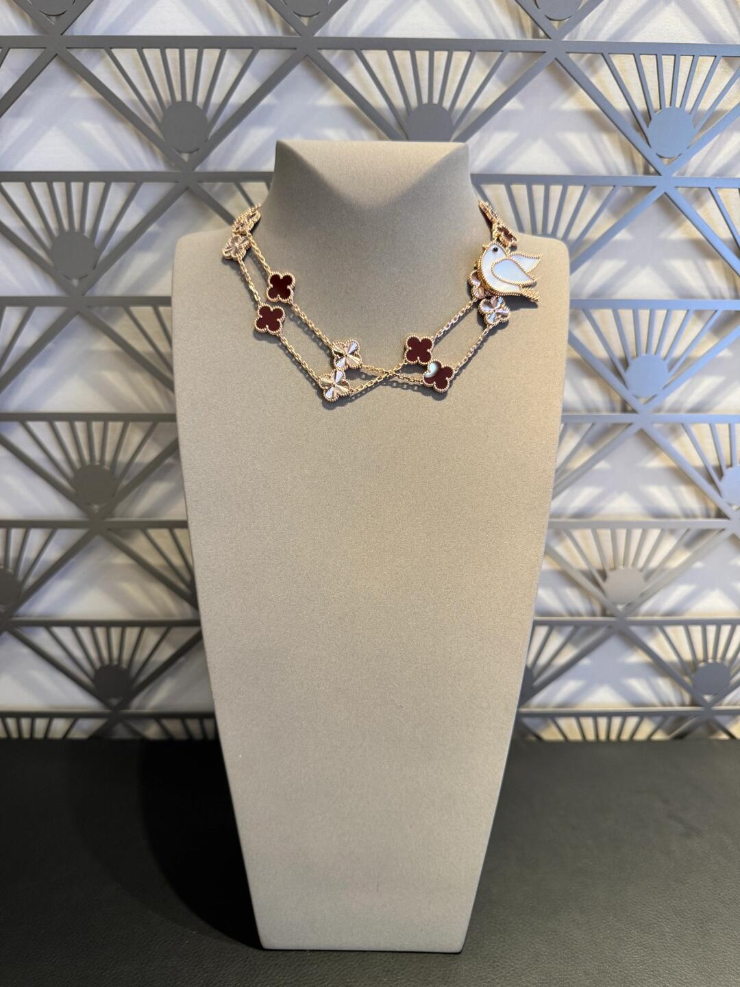[Aurelle Style]CLOVER 20 MOTIFS LASER CARNELIAN NECKLACE