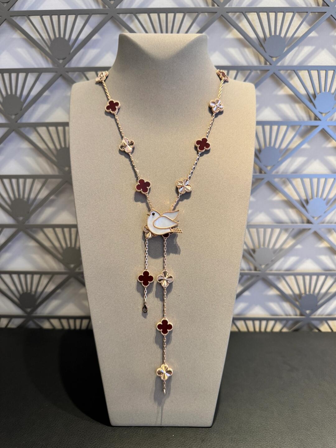 [Aurelle Style]CLOVER 20 MOTIFS LASER CARNELIAN NECKLACE