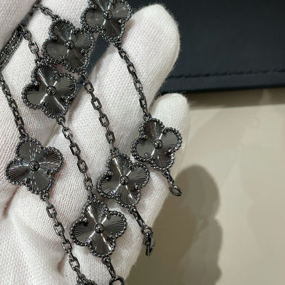 [Aurelle Style]CLOVER 5 MOTIF BLACK BRACELET