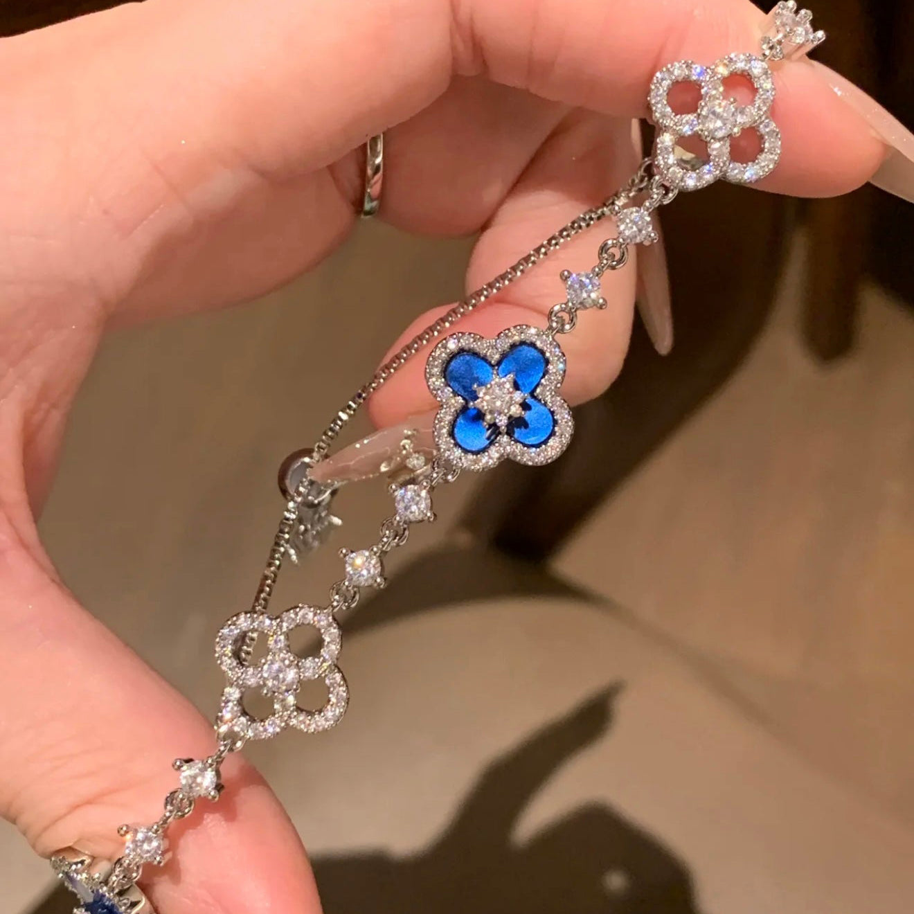 [Aurelle Style]CLOVER 5 MOTIF PINK BLUE RED WHITE BRACELET