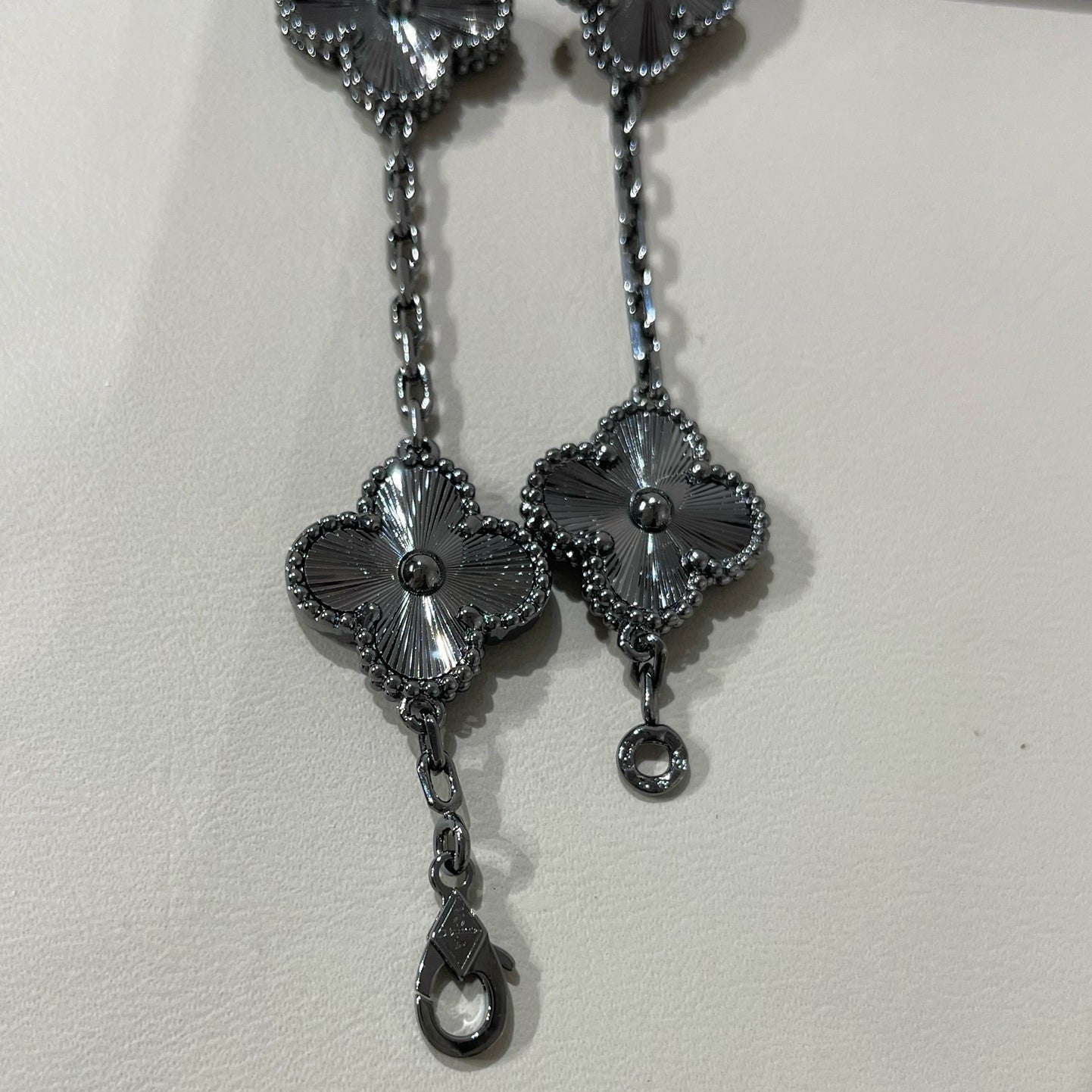 [Aurelle Style]CLOVER 5 MOTIF BLACK BRACELET
