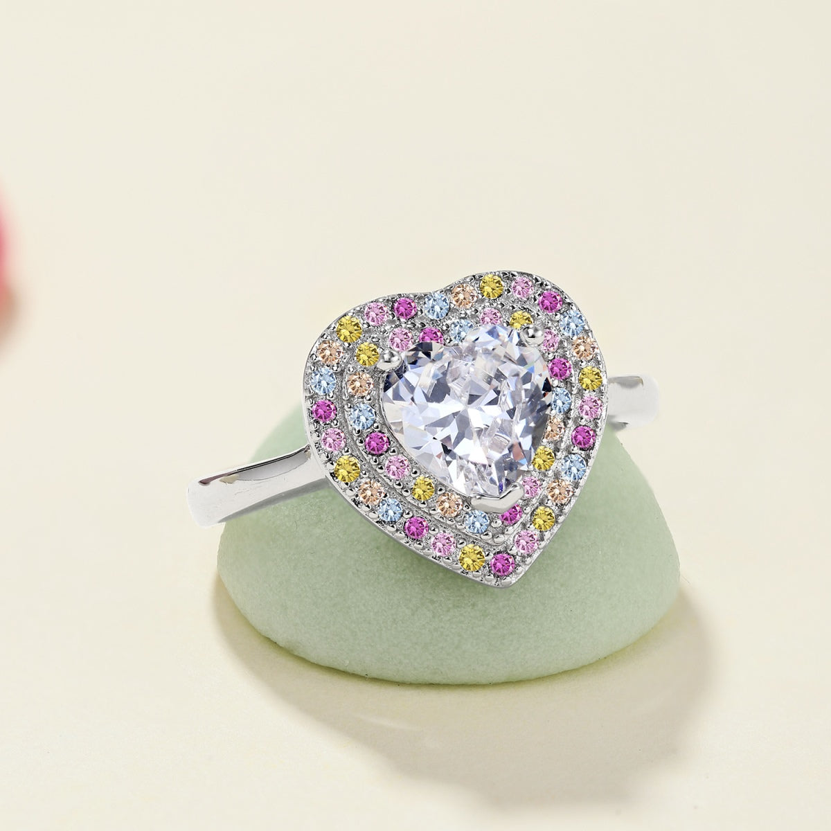 [Aurelle Style]Delicate Ebullient Heart Shape Wedding Ring
