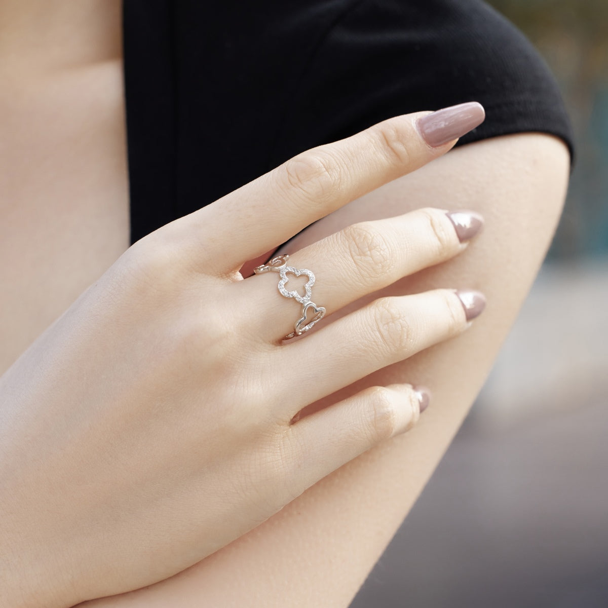 [Aurelle Style]Hollow Design Four-Leaf Clover Flower Shape Ring