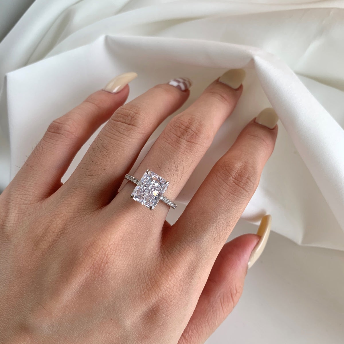 [Aurelle Style]4.0 Carat Luxurious Engagement Ring