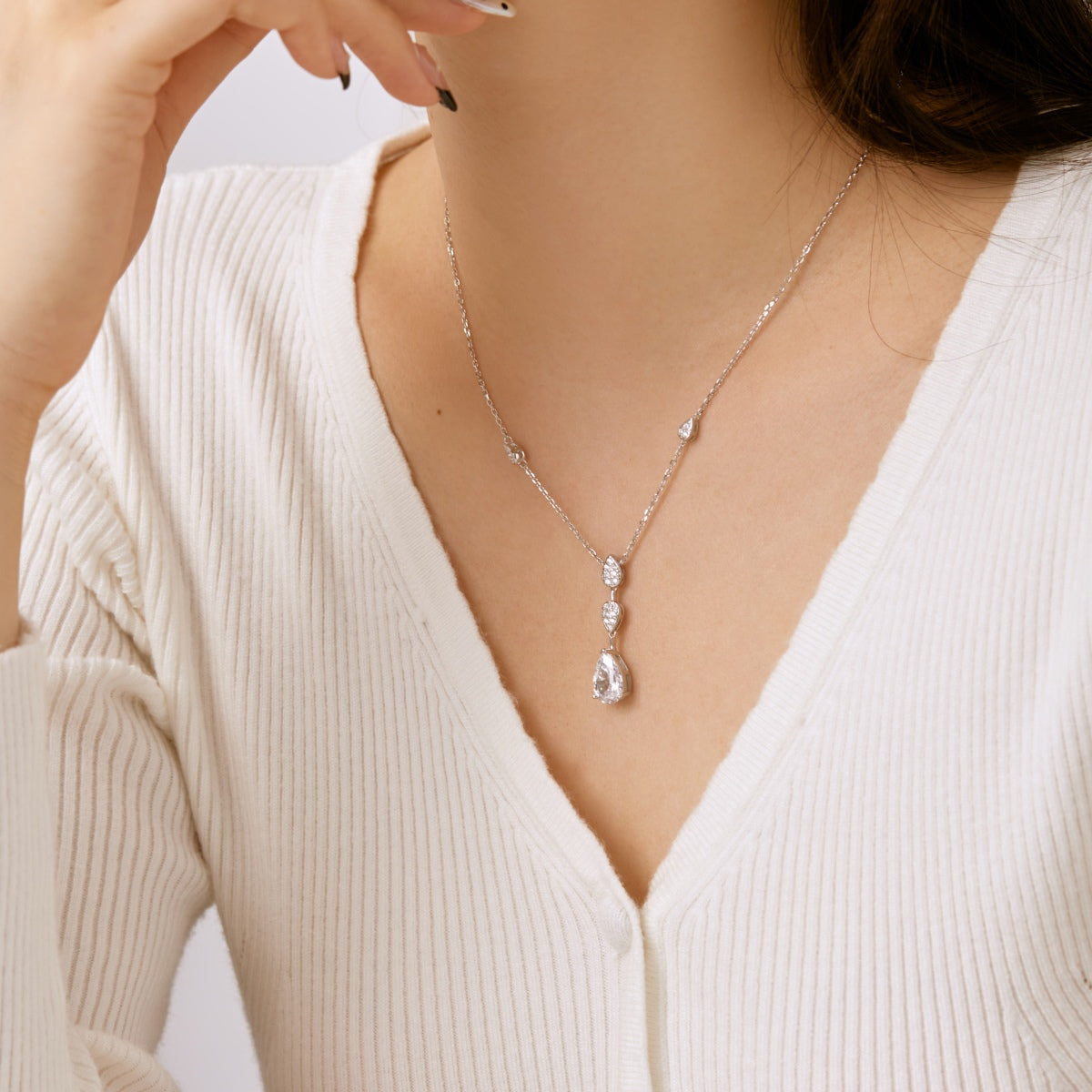 [Aurelle Style]Dazzling Pear Cut Necklace