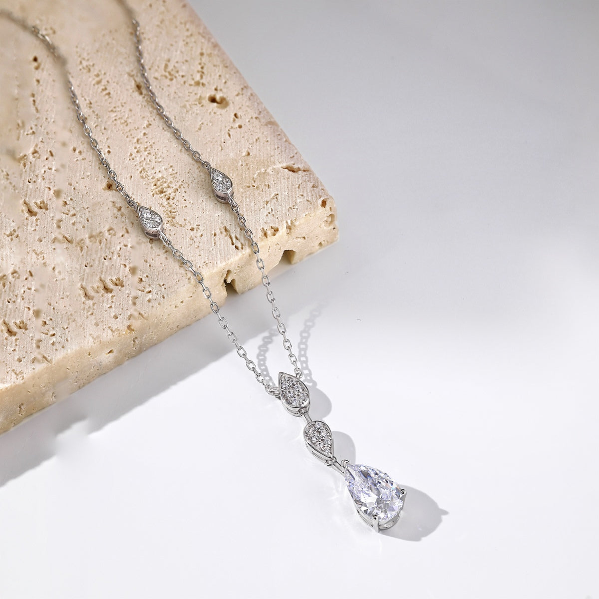 [Aurelle Style]Dazzling Pear Cut Necklace