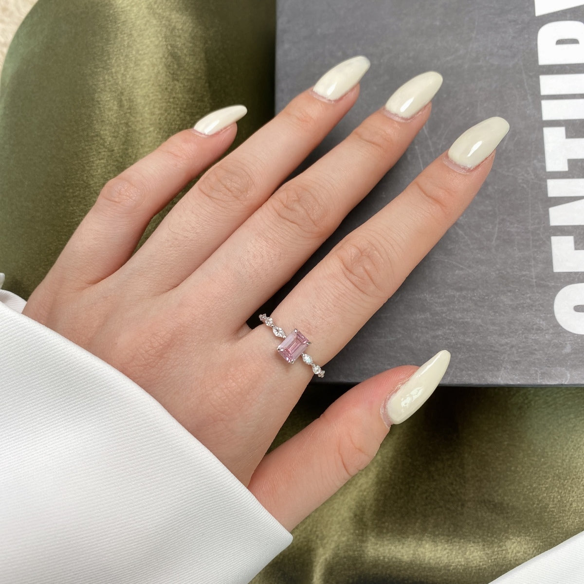 [Aurelle Style]1.0 Carat Dainty Resplendent Radiant Cut Daily Ring