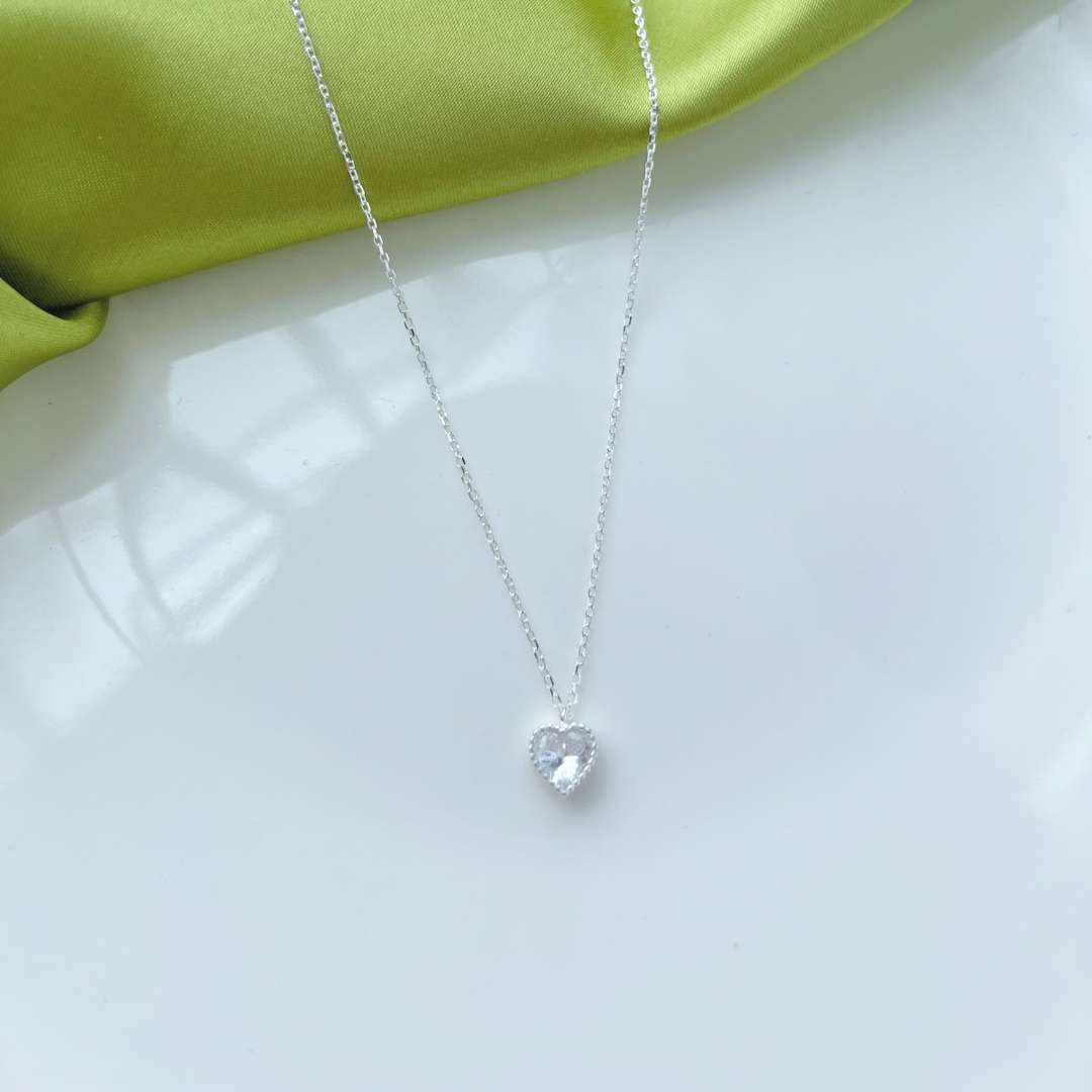 [Aurelle Style]Ornate Heart Shape Necklace