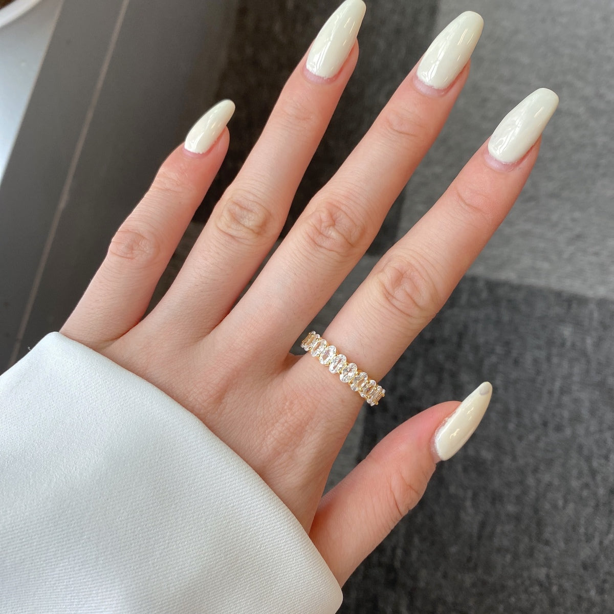 [Aurelle Style]Ornate Oval Cut Tennis Ring