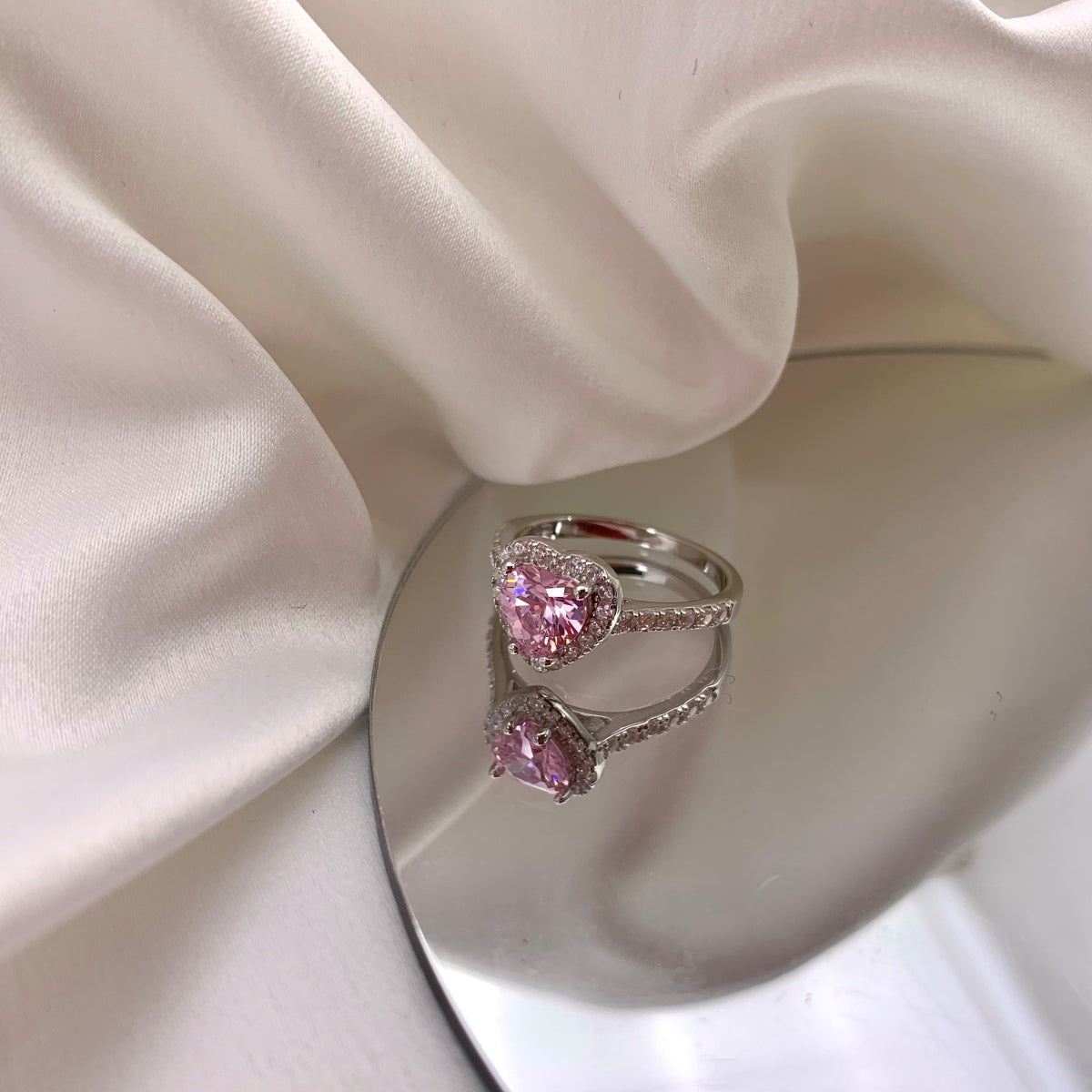 [Aurelle Style]Eternity Splashy Romantic Heart Shape Lover Ring