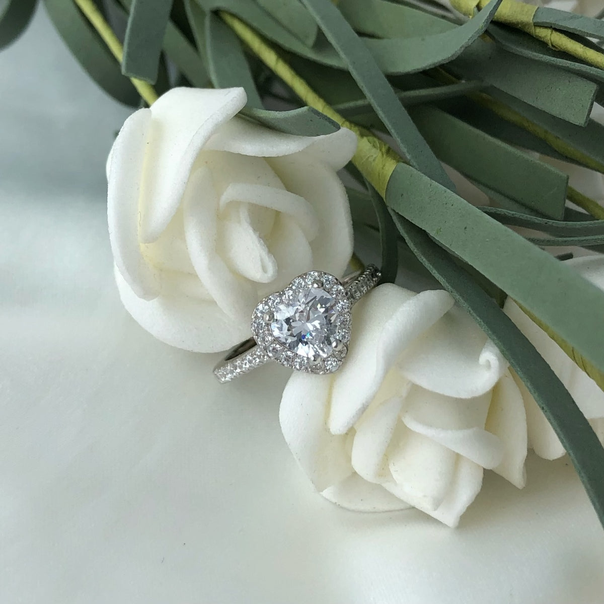 [Aurelle Style]Eternity Splashy Romantic Heart Shape Lover Ring