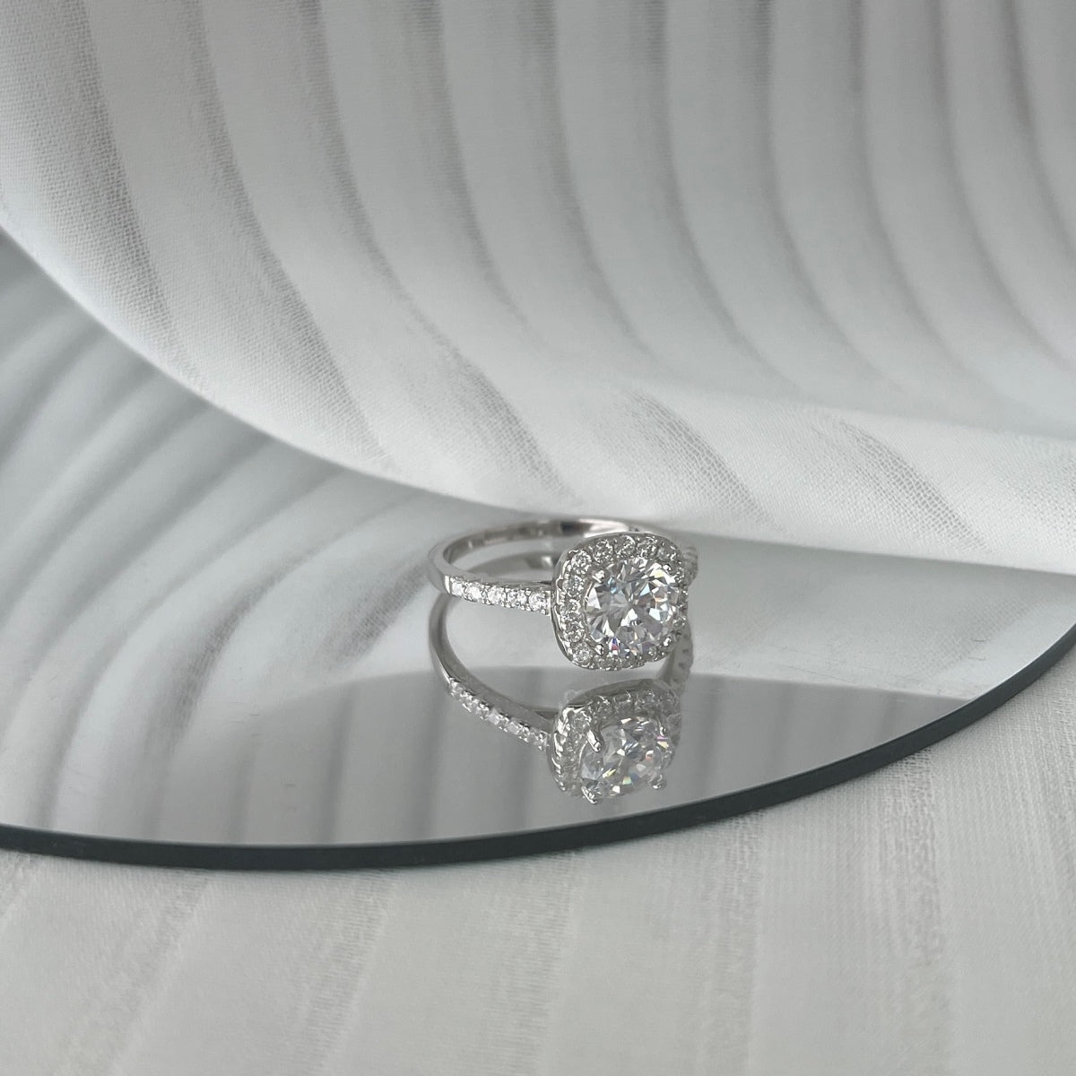 [Aurelle Style]Dazzling Resplendent Round Cut Wedding Ring