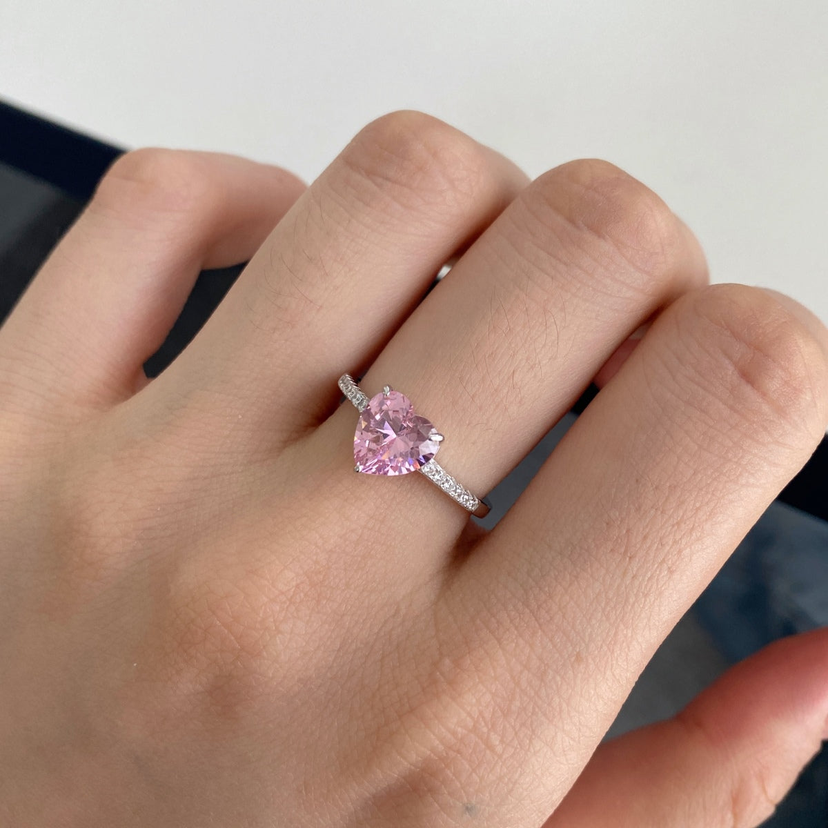[Aurelle Style]2.0 Carat Dazzling Lustrous Heart Cut Lover Ring