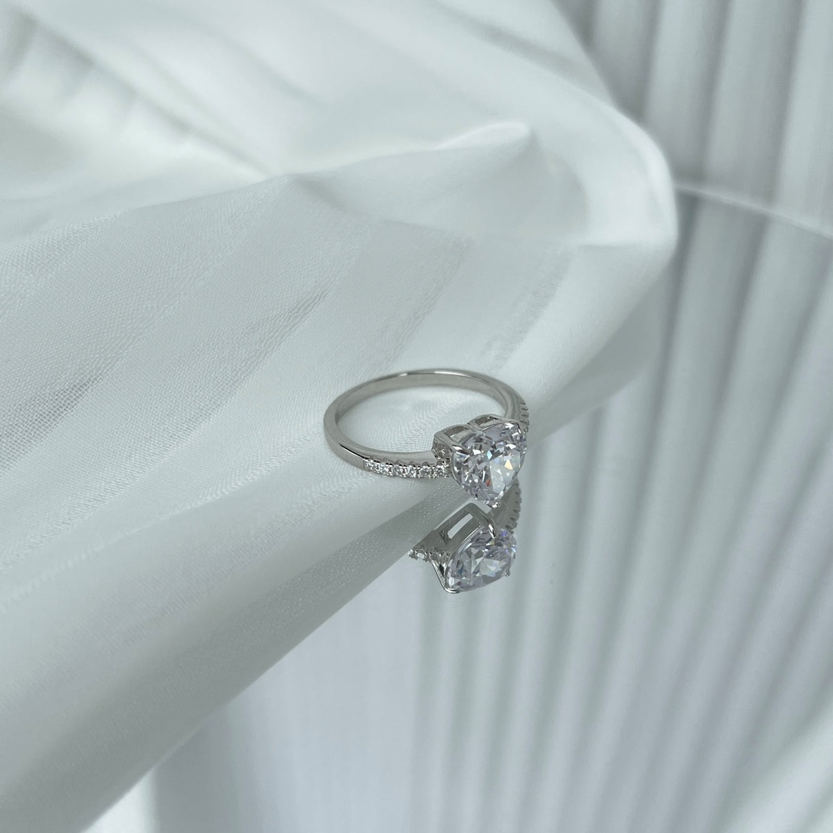 [Aurelle Style]2.0 Carat Dazzling Lustrous Heart Cut Lover Ring