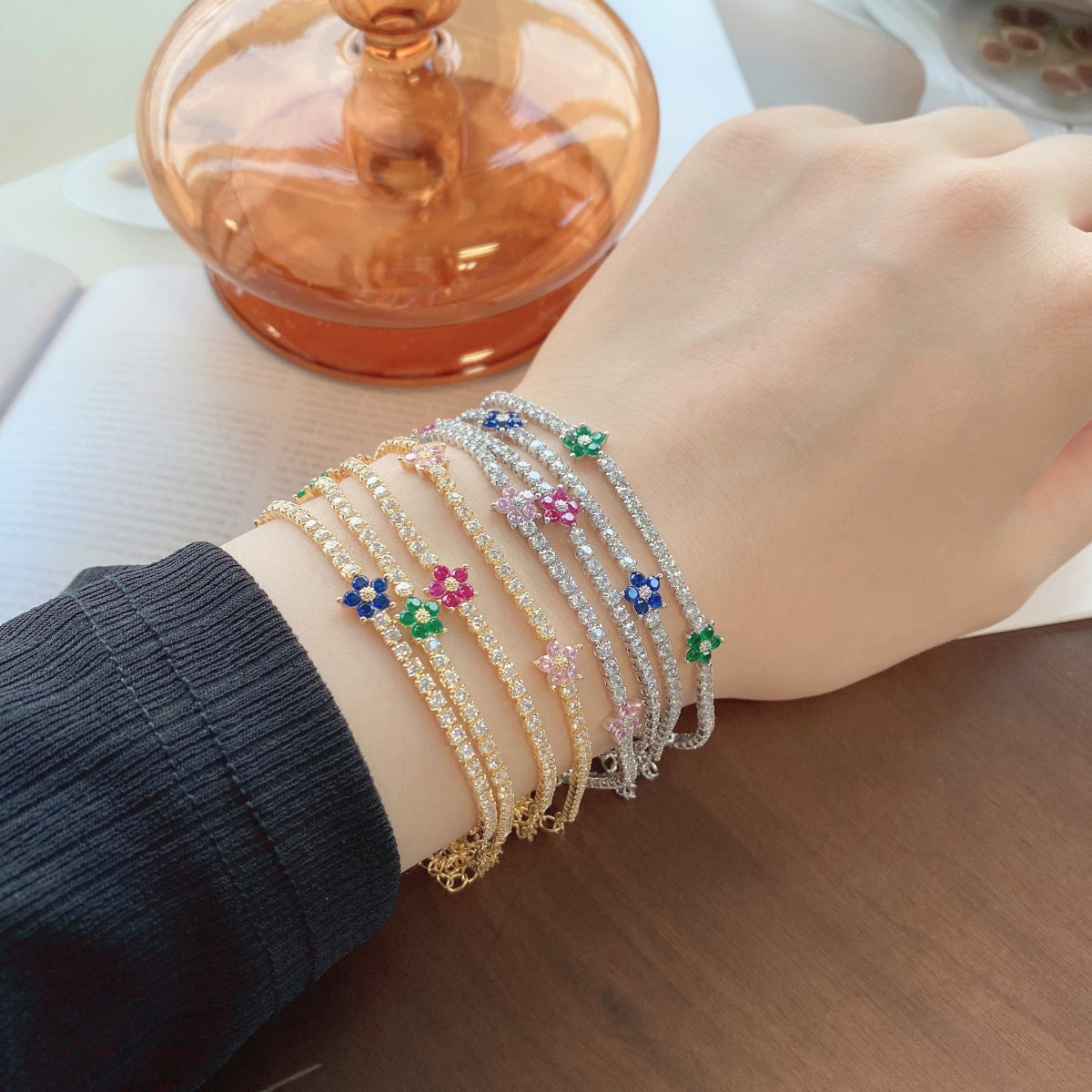 [Aurelle Style]Sparkling Flower Shape Tennis Bracelet