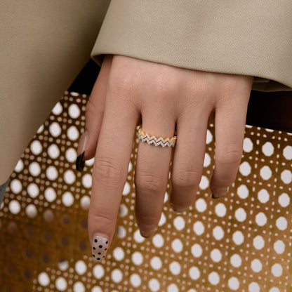 [Aurelle Style]Delicate Enchanting Wave Shape Daily Ring