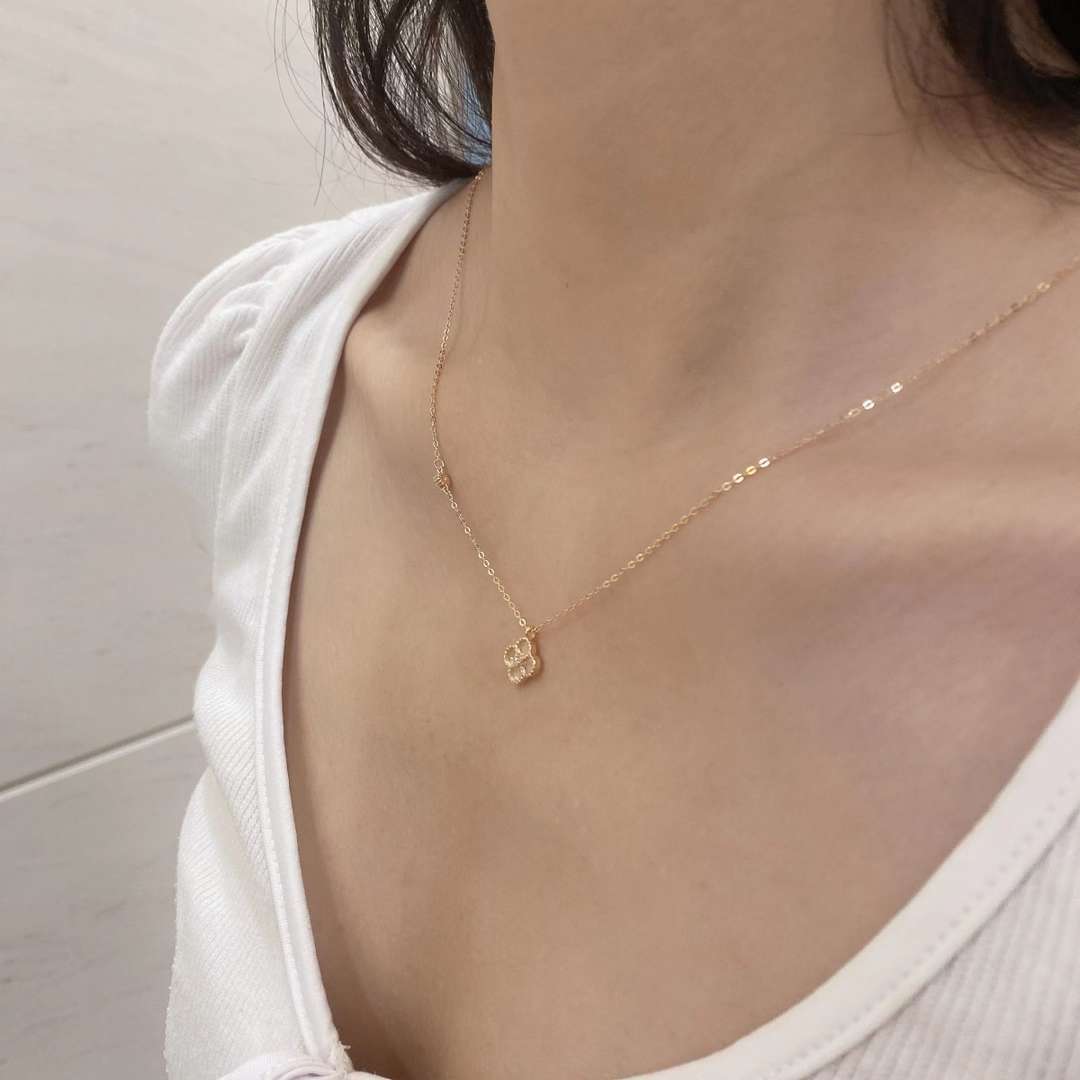 [Aurelle Style]Delicate Flower Shape Necklace