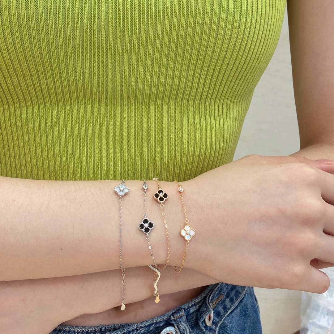 [Aurelle Style]Delicate Four Leaf Clover Bracelet