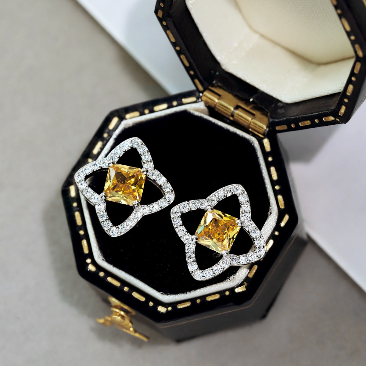[Aurelle Style]Elegant Star Shape Princess Cut Daily Earrings
