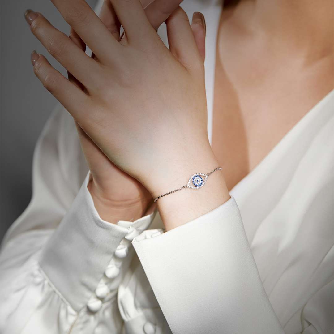 [Aurelle Style]Dazzling Eye Shape Necklace