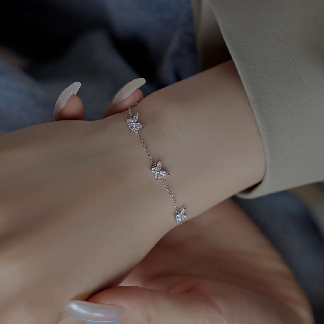 [Aurelle Style]Radiant Butterfly Shape Necklace