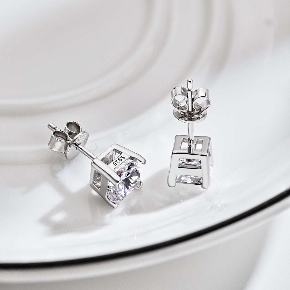 [Aurelle Style]1.0 Carat Radiant Princess Cut Wedding Earrings