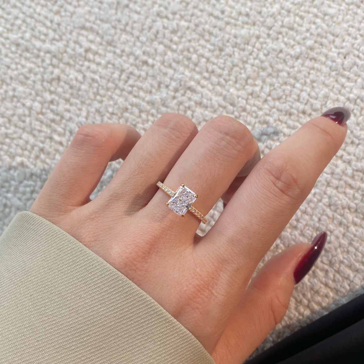[Aurelle Style]2.0 Carat Dazzling Sparkling Radiant Cut Party Ring