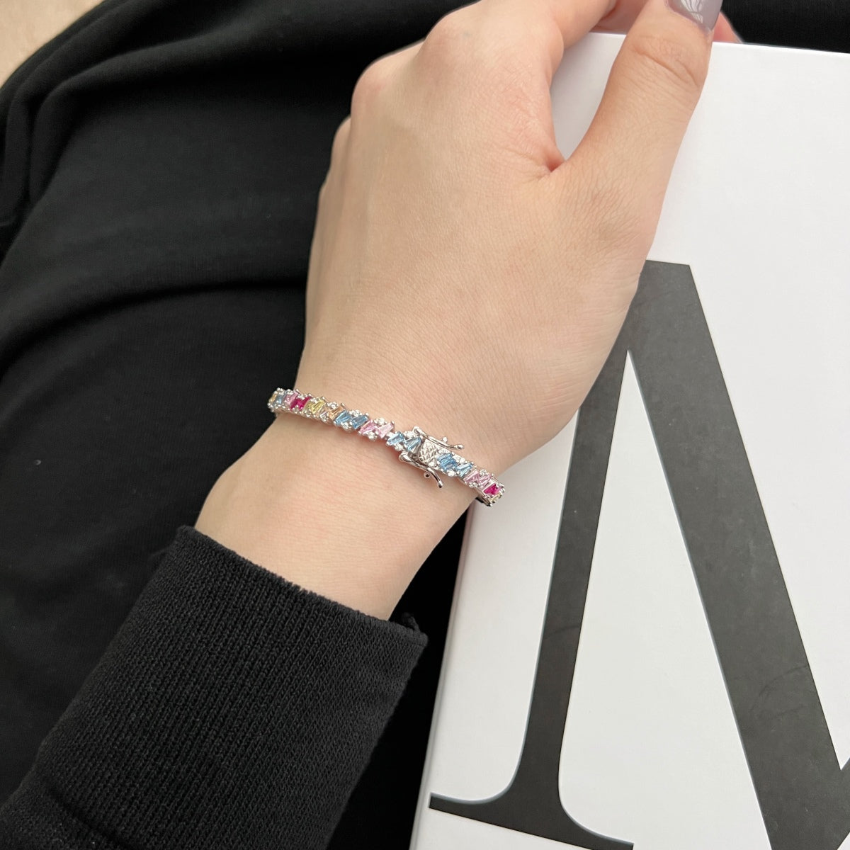 [Aurelle Style]Ornate Sparkling Multi Cut Party Bracelet