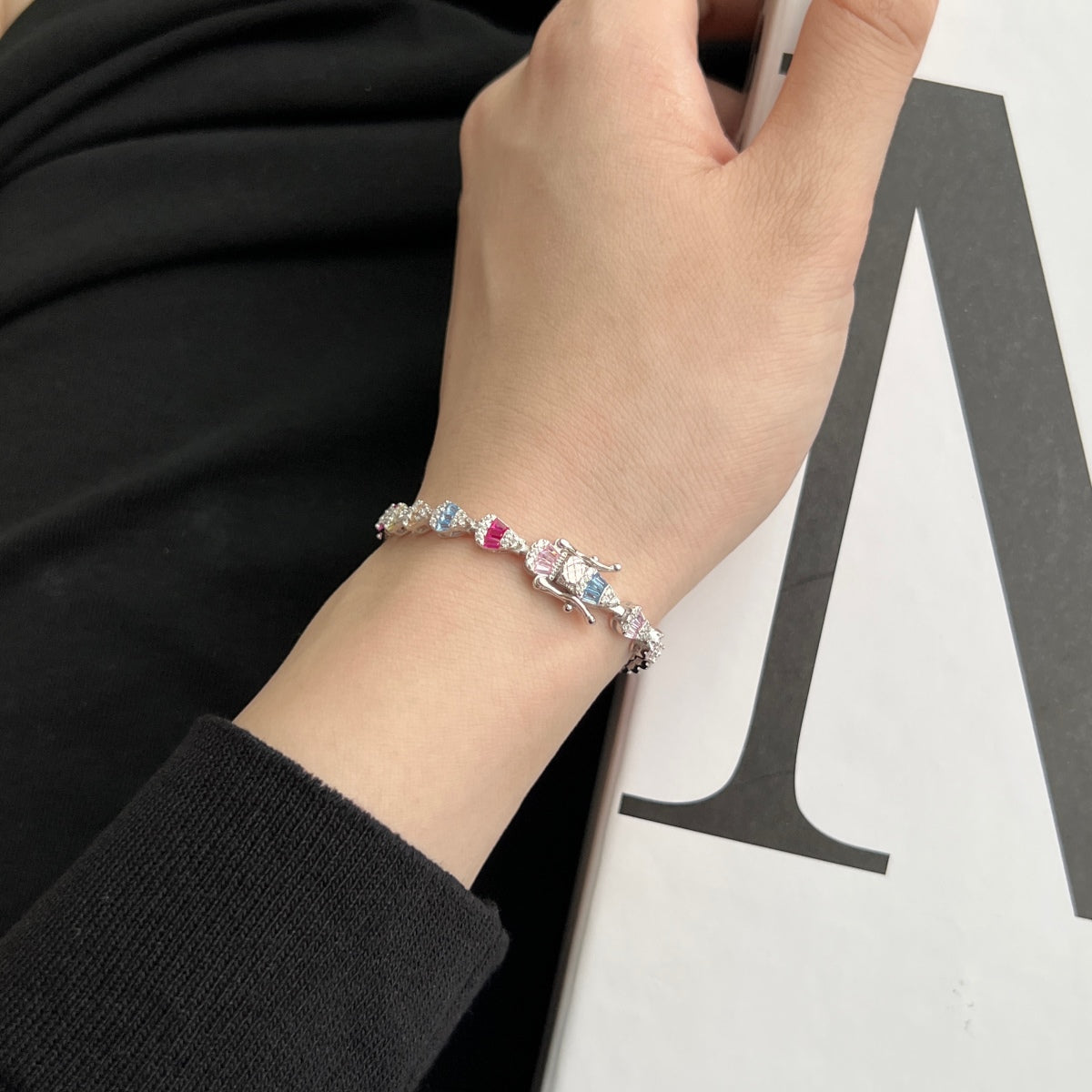 [Aurelle Style]Radiant Water Drop Shape Daily Bracelet