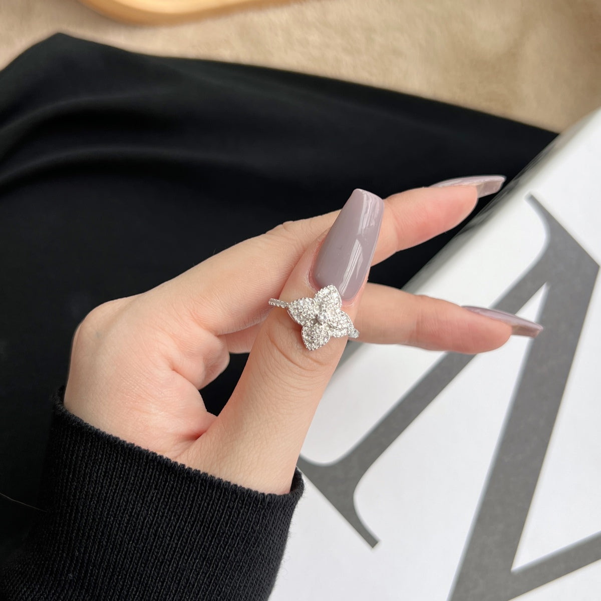 [Aurelle Style]Luxurious Colorful Flower Shape Banquet Ring