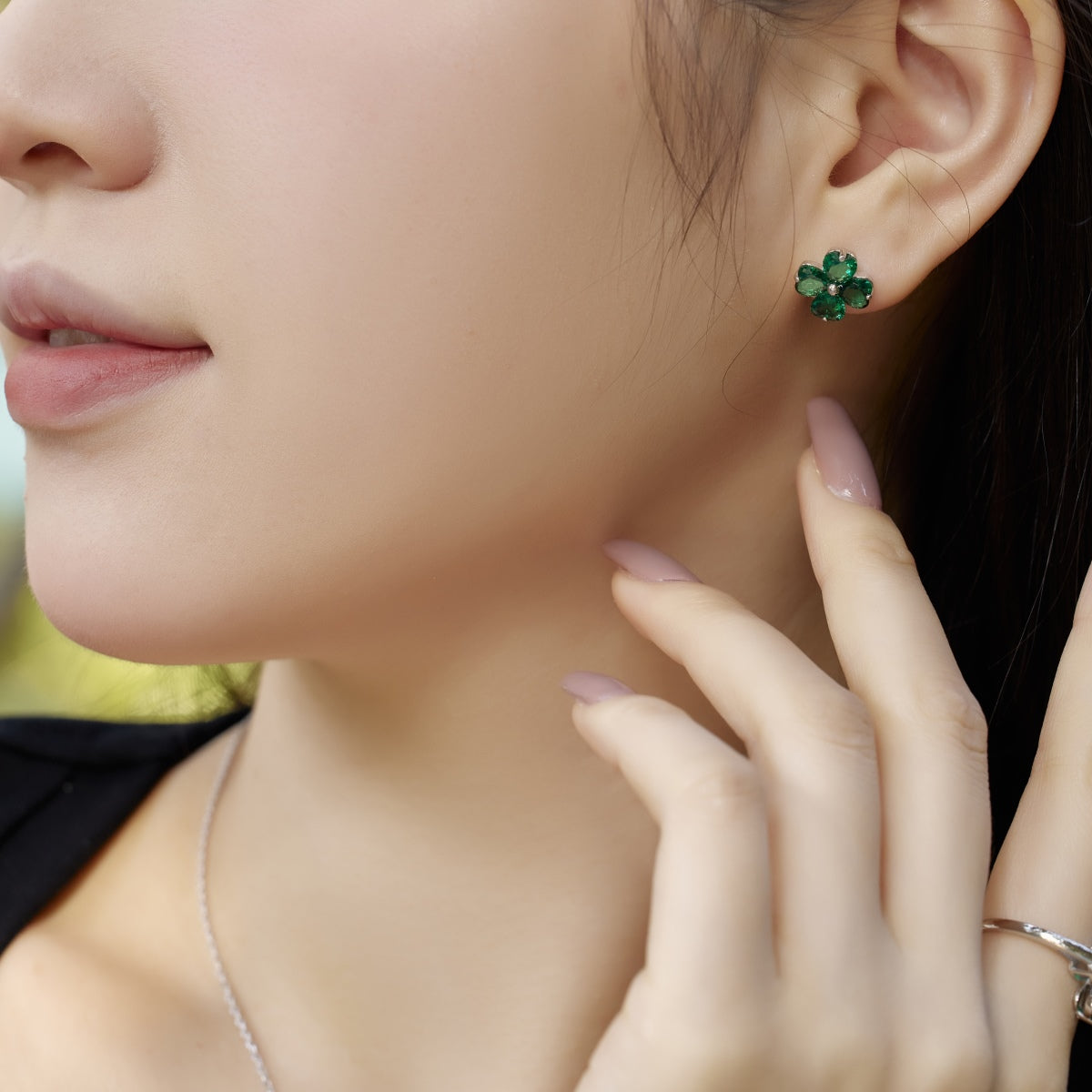 [Aurelle Style]Four-Leaf Clover Ball Earrings