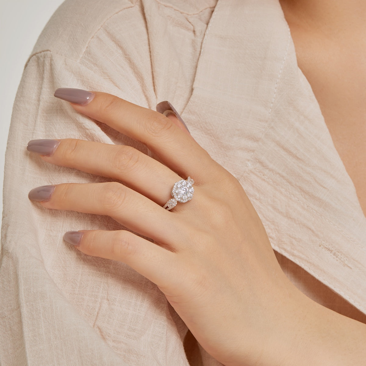 [Aurelle Style]Delicate Colorful Round Cut Flower Shape Wedding Ring