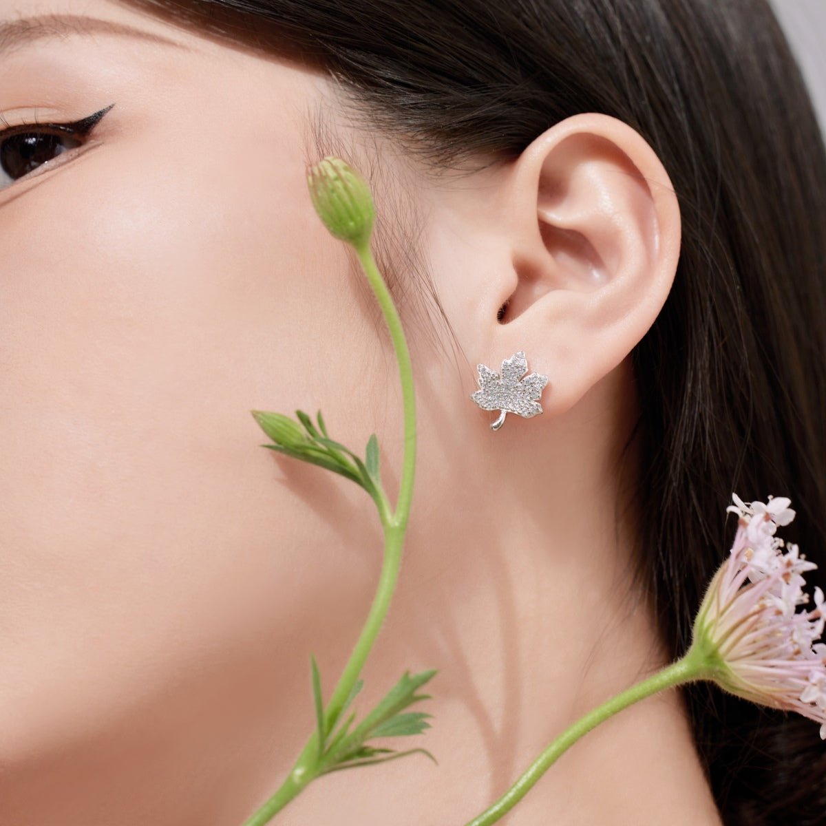 [Aurelle Style]Exquisite Maple Leaf Design Earrings