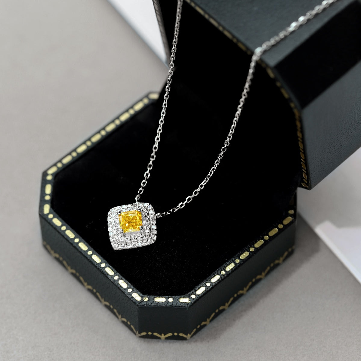 [Aurelle Style]Sparkling Asscher Cut Necklace