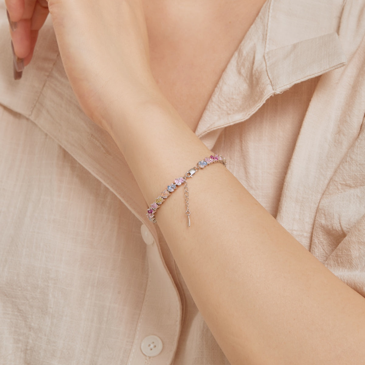 [Aurelle Style]Ornate Colorful Flower Shape Party Bracelet
