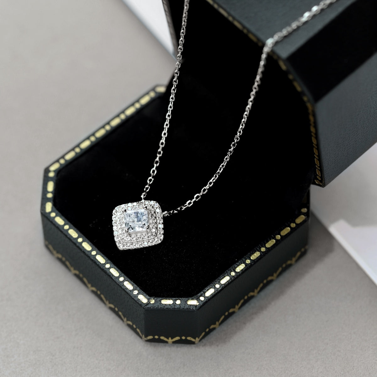 [Aurelle Style]Sparkling Asscher Cut Necklace
