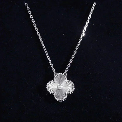 [Aurelle Style]CLOVER  15MM DIAMOND LASER NECKLACE SILVER