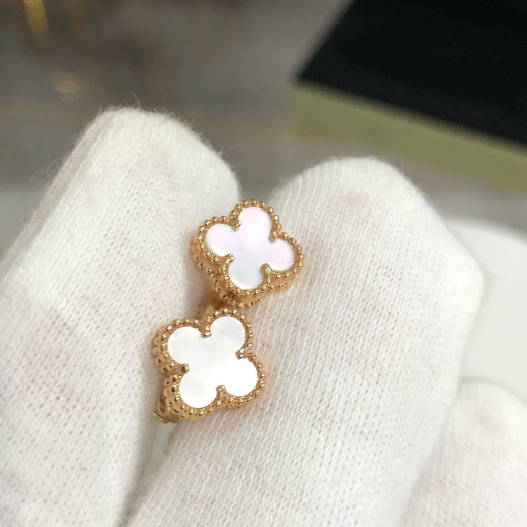 [Aurelle Style]CLOVER MINI GOLD EARRINGS