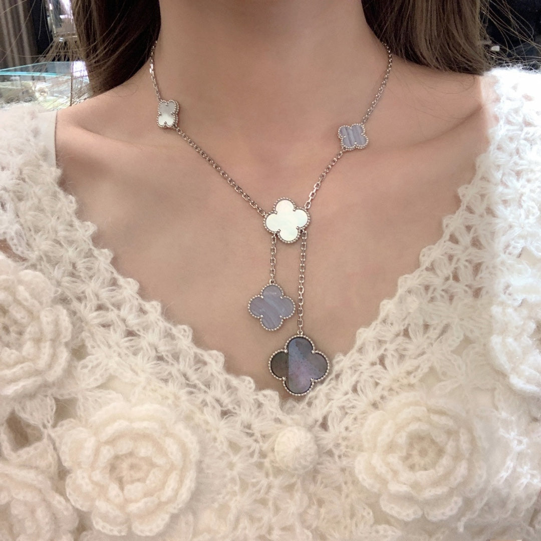 [Aurelle Style]CLOVER MOP CHALCEDONY NECKLACE SILVER 6 MOTIF