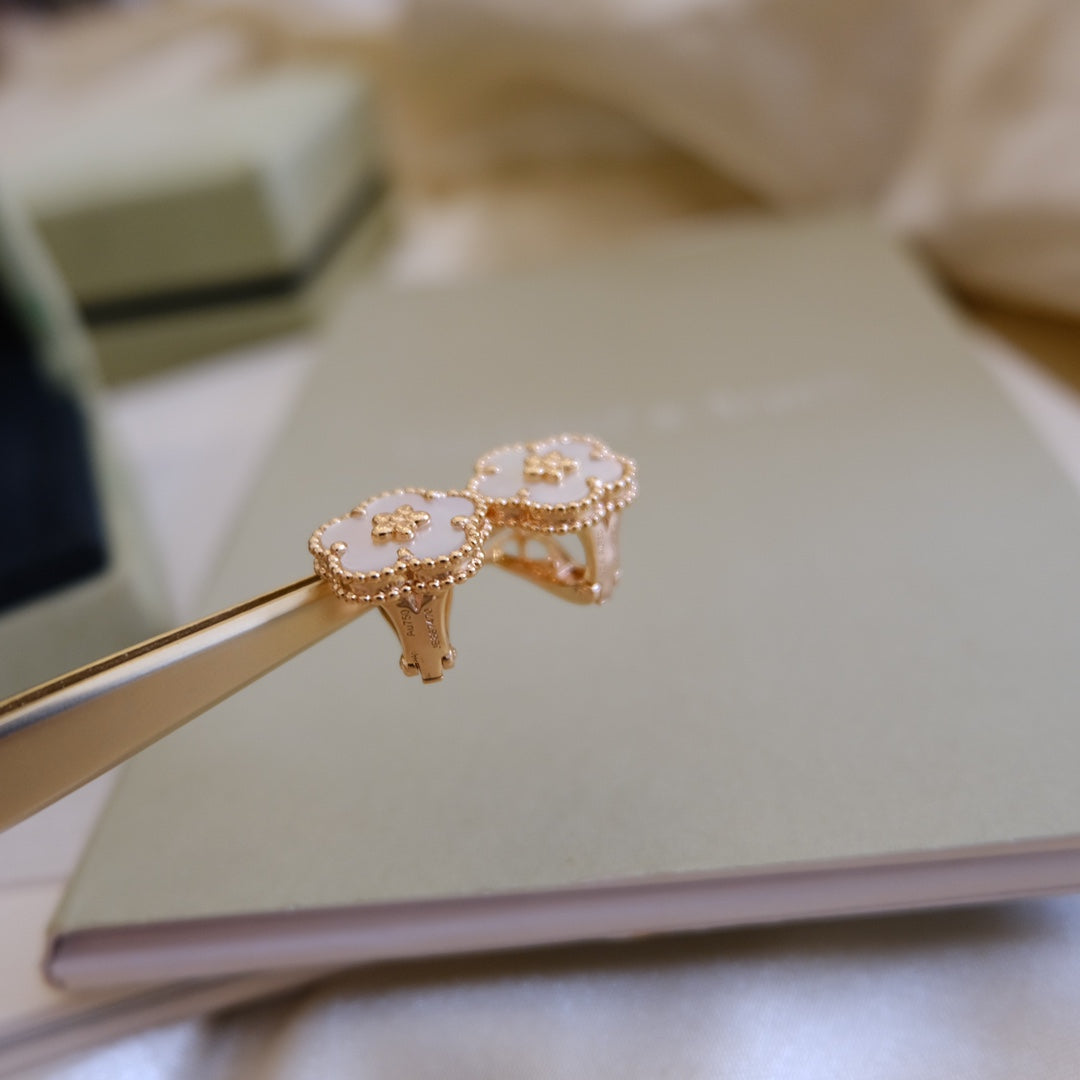[Aurelle Style]LUCKY PINK GOLD WHITE MOP EARRINGS