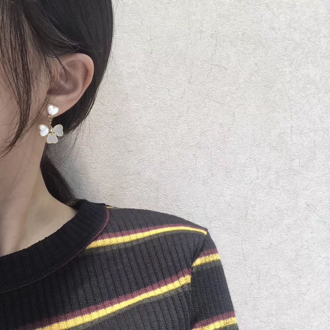 [Aurelle Style]CLOVER SWEET WHITE MOP EARRINGS