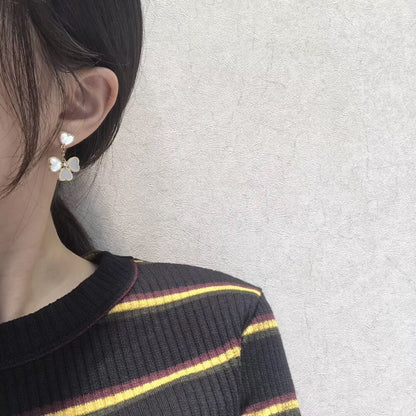 [Aurelle Style]CLOVER SWEET WHITE MOP EARRINGS