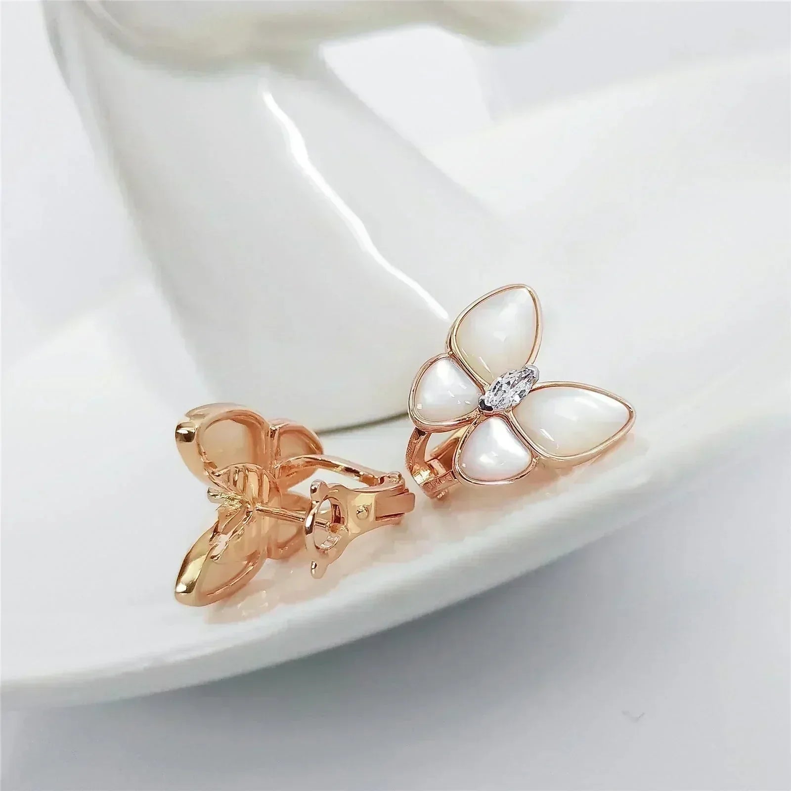 [Aurelle Style]BUTTERFLY MOP DIAMOND EARRINGS