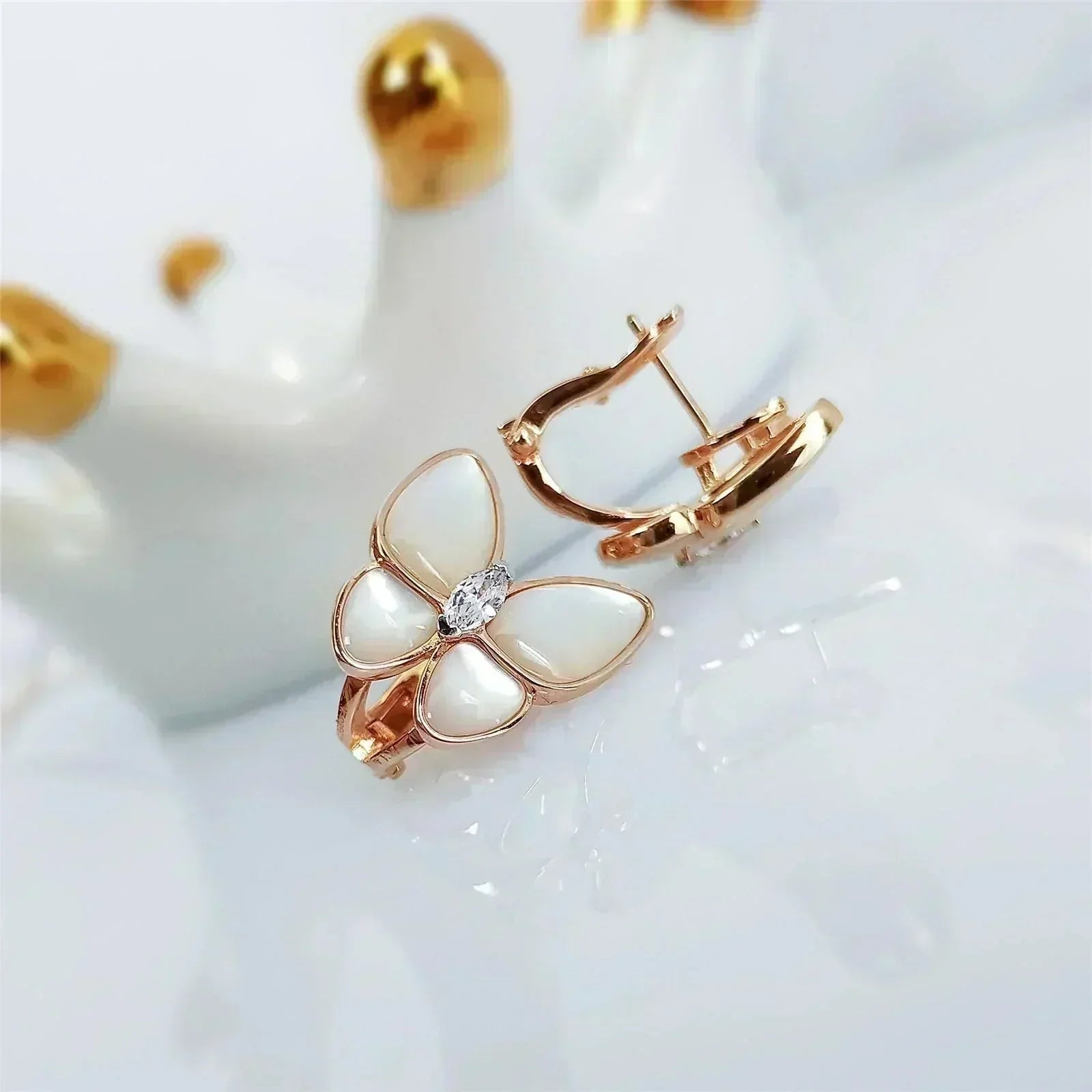 [Aurelle Style]BUTTERFLY MOP DIAMOND EARRINGS
