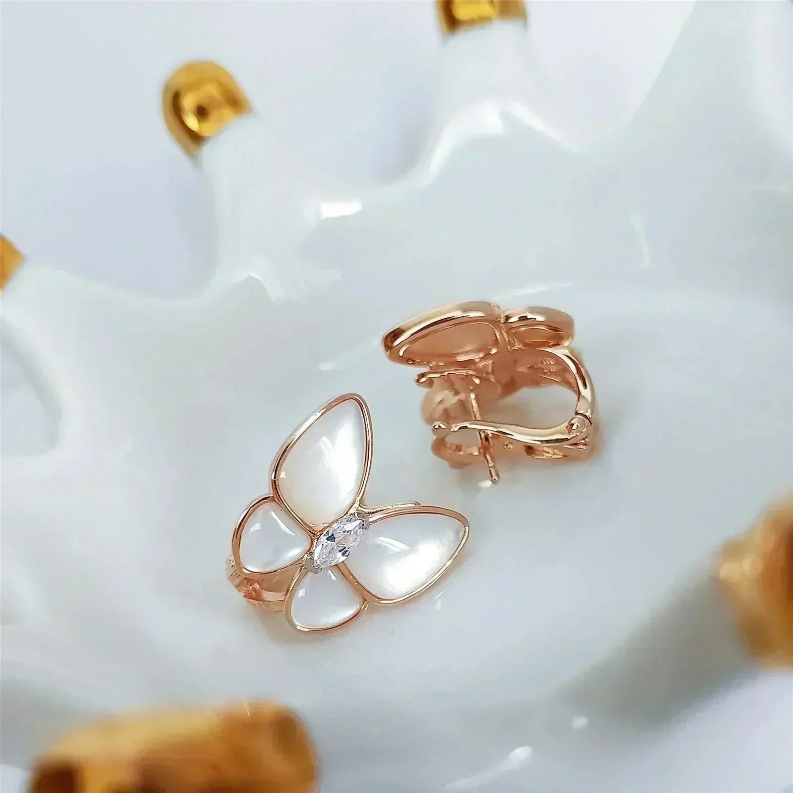 [Aurelle Style]BUTTERFLY MOP DIAMOND EARRINGS