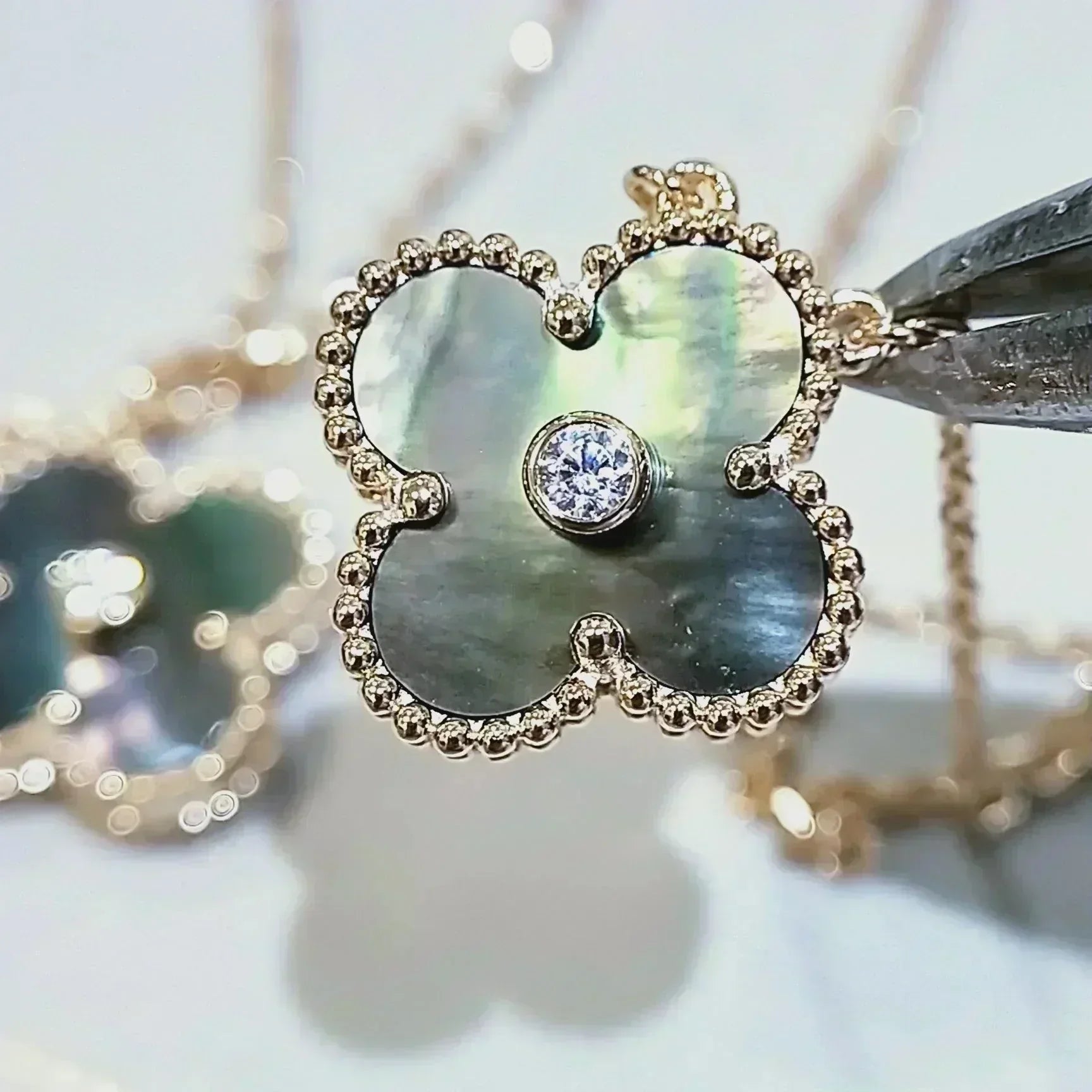 [Aurelle Style]CLOVER 15MM DIAMOND AND MOTHER-OF-GREY NECKLACE