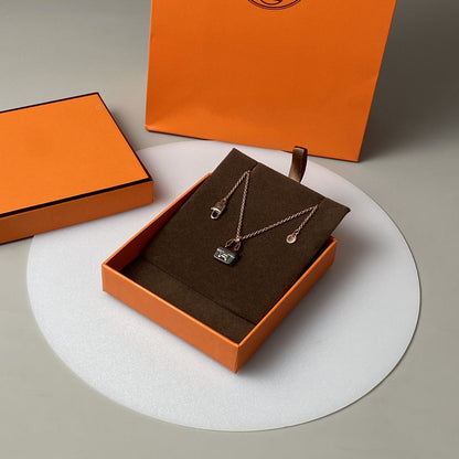 [Aurelle Style]CONSTANCE BLACK PEDANT PINK GOLD NECKLACE