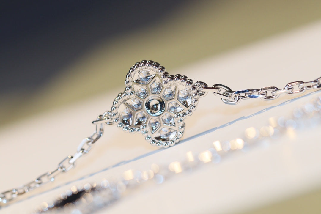 [Aurelle Style]CLOVER 20 MOTIFS ONYX DIAMOND SILVER