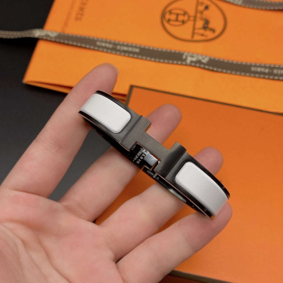 [Aurelle Style]H BRACELET 12MM BLACK WHITE CERAMIC